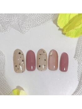 アヴェナ(Havenat)/肌なじみの良い大人ピンク