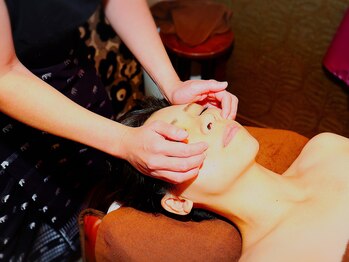 マルヒア(MALUHIA)/フェイスラインしっかり流します