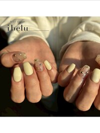 クリームイエロー×スタッズ