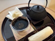 ワビシラカワ(WABISHIRAKAWA)の雰囲気（季節のお茶菓子のおもてなしをさせていただきます）