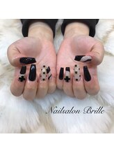 エスフィーネイルサロン ブリーユ(Esfy nailsalon Brille)/黒×金