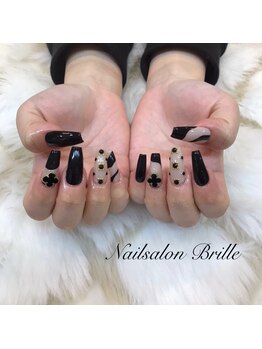エスフィーネイルサロン ブリーユ(Esfy nailsalon Brille)/黒×金