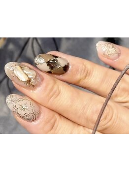 手描きアートが得意なサロン