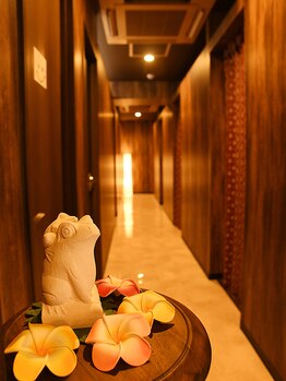 アジアンリラクゼーションヴィラ 横浜大通公園店(asian relaxation villa)/【アジアン風の店内】