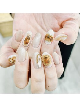 ビーティー(bT)/アクセサリー風べっ甲ネイル