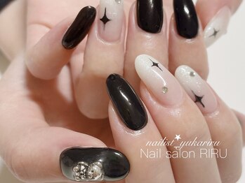 リル(RIRU)/モノトーンネイル