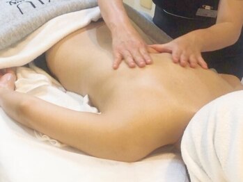 トゥルービュームーウェイ 日本宇都宮支店(TRUEVIU 沐薇沐薇)の写真/骨盤矯正&筋膜アロマオイルマッサージで身体の土台となる骨盤を矯正し、美しいボディラインに☆