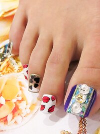 レトロ可愛い個性的ネイル(^^)/