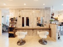 ヘアサロン併設♪まつ毛もヘアも整えます！