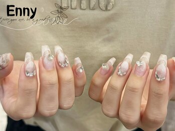 エニー 錦糸町店(Enny)の写真/【デートや推し活はネイルもお洒落に】シンプルで可愛いワンカラーネイルやアートネイルで指先まで可愛く！