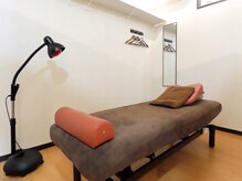 健康堂　整体整骨院　戸越銀座院の雰囲気（個室ベッド２台）