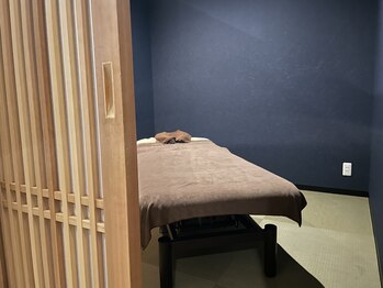 和隠/各個室の施術部屋