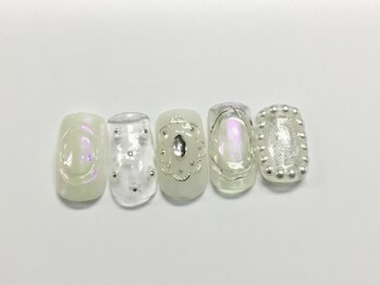 ネイルアンドまつげ リュフェール 五反田(Nail Lufaire)/ホワイトフラワー