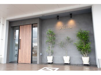 アリス(Alice)/外観