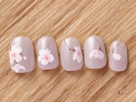 ちぐはぐ桜ネイル[吉祥寺]