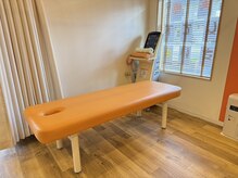 ひびき鍼灸院 整骨院/施術ベッド2