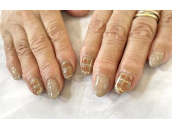 チェク柄ネイル