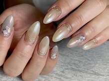 マリグレース 自由が丘(MarieGrace)/ホワイト×ゴールド×シェル