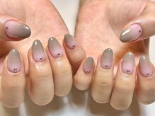 お客様ネイルはインスタ@＿ono.nail／お問い合わせも可能です！