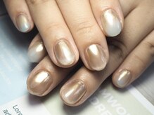 エクリュ(ecru)/ミラーグラデーション