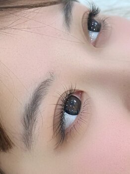 プラシア 広島駅(Purasia.)の写真/【全まつげメニューにアイシャンプー&トリートメントが含まれてこの低価格!】まつげに優しい施術♪