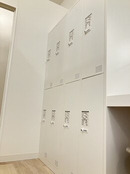 ラヴァンス(L'avance)/ダイヤル式ロッカー 男女別