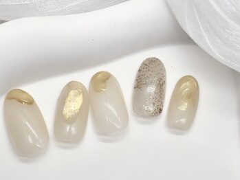 ゴールドミラーニュアンス¥7800