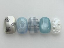 アイネイルズ 池袋店(I-nails)/ブルーお花チェック