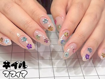 ネイルマフィア 池袋店(NAIL MAFIA)の写真/【ラメグラ・ワンカラ-¥5500♪】技術・雰囲気・おもてなし…どこをとっても大満足な、数少ない上質サロン☆