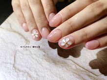 燈乃工房 三重鈴鹿本店(あかりのこうぼう)/ちゅるんネイル