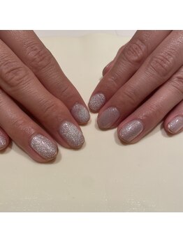 テラスアベダ(Terrace AVEDA)/シルバーマグネットネイル