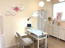 ネイルサロン キュア(Cure)の雰囲気(タブレットも見ながら個人の空間でゆったり過ごせます。)