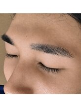 チリ(chili)/清潔感がでるメンズアイブロウ