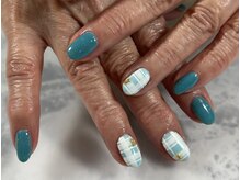 ヒラソルネイル(GIRASOL NAIL)の雰囲気（ターコイズのサマーネイル♪）