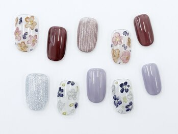 ネイルサロン クイール 小山店(NAIL SALON QUILL)/立体フラワーで大人っぽく