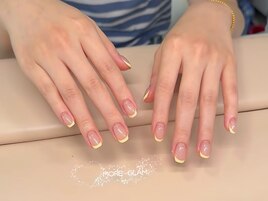 フレンチネイル