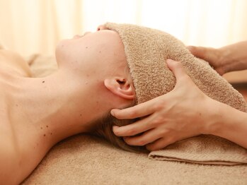 ビーハーブ(Bee Herb)/ヘッドマッサージ