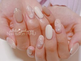 上品ニュアンスネイル