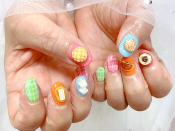 焼きたてパンネイル