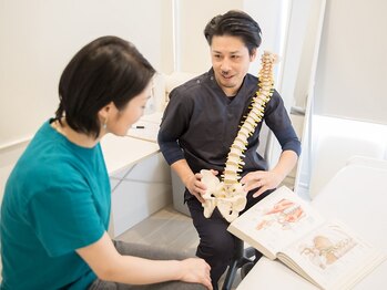 バズ カイロプラクティック(VAZ)/お身体の現状や施術計画のご説明