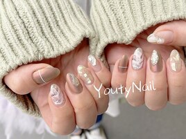 春のシェルインネイル