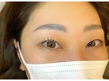 ジジ(JIJI)/アイブロウリフト　まつ毛パーマ