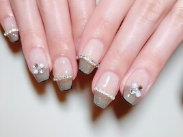 blackフレンチネイル