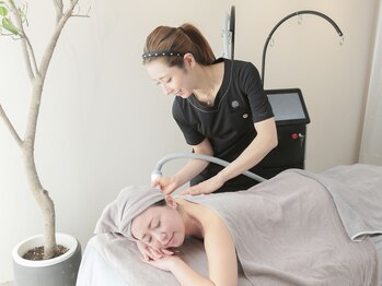 ビューティールーム リヴィア(BEAUTY ROOM RIVIA)/【マイクロ波】二の腕もスッキリ