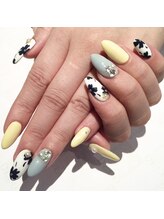 エムスタイル(Mstyle)/マリメッコ風モノトーンフラワー