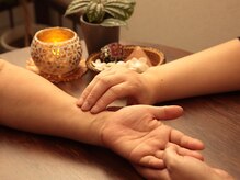 スローガーデン(Slow Garden)の雰囲気(脈法でその日の体質を見極め、浸透力の高いハーバルオイルを調合)