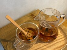 ミイ 自由が丘(mii)の雰囲気（ナツメやクコの実が入ったこだわりの食べるアフターティー♪）