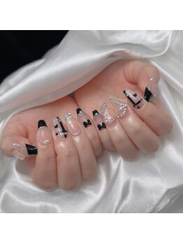 アミネイル(Ami Nail)/ワンホンガーリーネイル