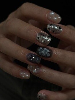 ソル ネイル(sol nail)の写真/【持ちの良さ定評あり】浮き・剥がれにお悩みの方必見！フィルイン技術で、サロン帰りの美しさが続く♪