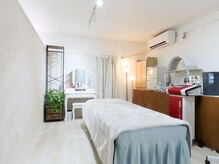 スロー(Slow)/施術部屋は３つございます♪